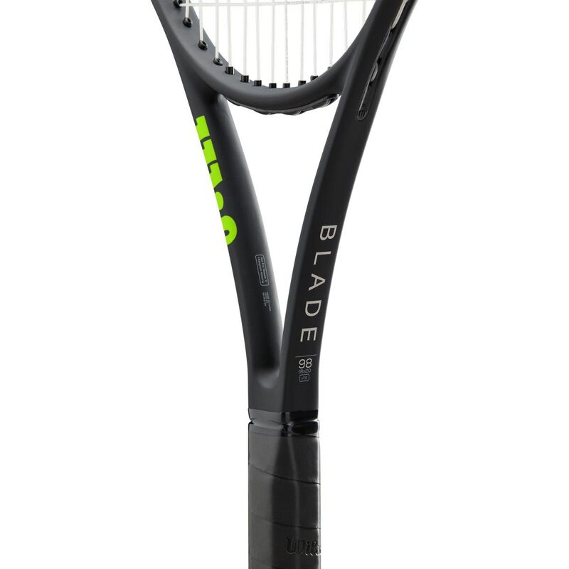 Wilson Blade 98 18x20 V7 Tennis Racquet image number 5